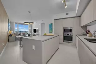 4111 S Ocean Dr, Hollywood, FL 33019 - Photo 2