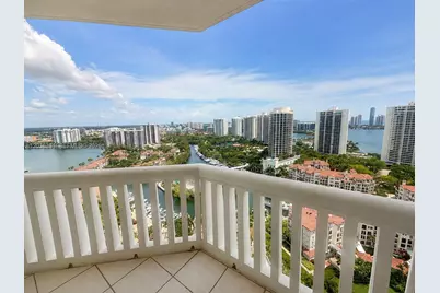 2000 Island Blvd #2710, Aventura, FL 33160 - Photo 10