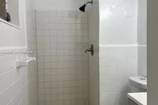 2201 N 57th Ave, Hollywood, FL 33021 - Photo 24