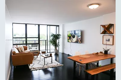 600 NE 36th St #310, Miami, FL 33137 - Photo 2