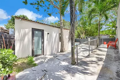 4721 NW 6th Ave, Miami, FL 33127 - Photo 6