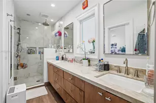 7830 SW 53rd Pl, Miami, FL 33143 - Photo 14