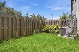 20714 NE 5th Ct, Miami, FL 33179 - Photo 14
