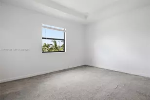 20714 NE 5th Ct, Miami, FL 33179 - Photo 26