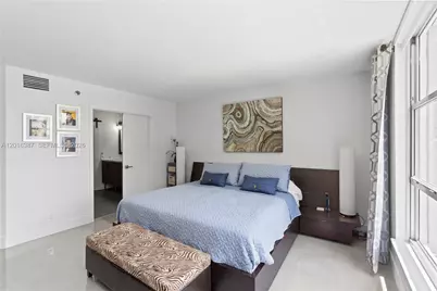 3600 Mystic Pointe Dr #306, Aventura, FL 33180 - Photo 14