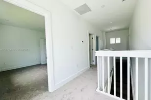 8005 NW 14th Ct, Miami, FL 33147 - Photo 10