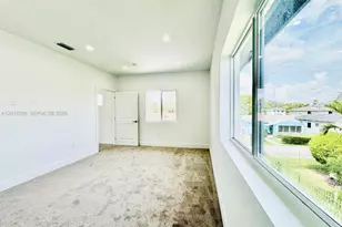 8005 NW 14th Ct, Miami, FL 33147 - Photo 16