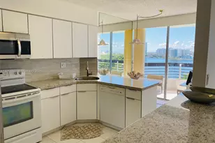 19101 NE 36th Ct, Aventura, FL 33180 - Photo 10