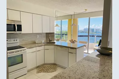 19101 NE 36th Ct #1102, Aventura, FL 33180 - Photo 6