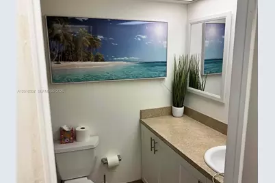 151 Berkley Rd #303, Hollywood, FL 33024 - Photo 6