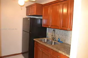 13350 SW 1st St, Pembroke Pines, FL 33027 - Photo 8