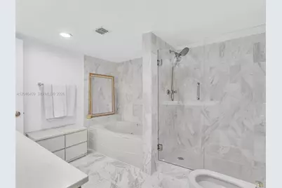 825 Brickell Bay Dr #2048, Miami, FL 33131 - Photo 24