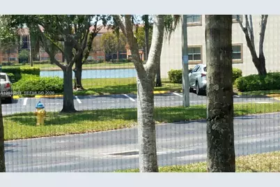 550 SW 137th Ave #101L, Pembroke Pines, FL 33027 - Photo 8