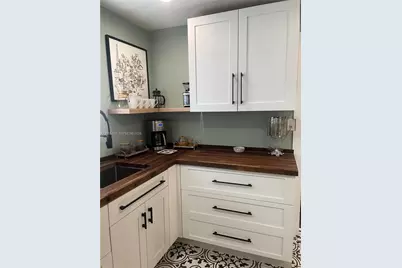 1705 NE 24th St, Wilton Manors, FL 33305 - Photo 36