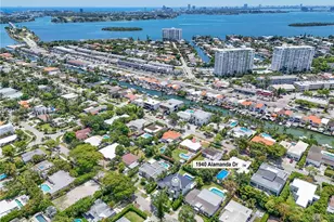 1940 Alamanda Dr, North Miami, FL 33181 - Photo 44
