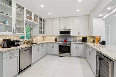 7511 Miami View Dr #0, North Bay Village, FL 33141 - Photo 14