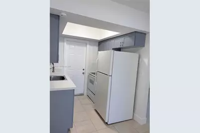 31 NW 163rd St #65, Miami, FL 33169 - Photo 2