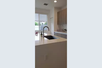 7210 NW 103rd Path, Doral, FL 33178 - Photo 16
