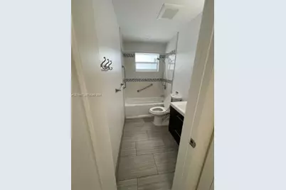 [Address not provided], Pembroke Pines, FL 33023 - Photo 14