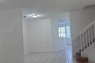 8525 SW 165th Pl, Miami, FL 33193 - Photo 2