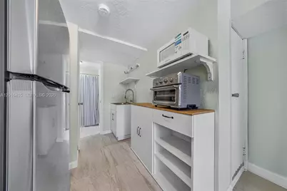 1320 NE 27th Ave #3, Pompano Beach, FL 33062 - Photo 12