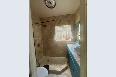 1427 N 26th Ave, Hollywood, FL 33020 - Photo 12