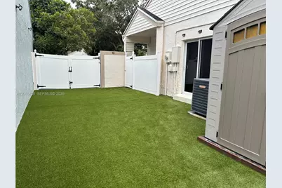 1131 SW 86th Ave #1131, Pembroke Pines, FL 33025 - Photo 16