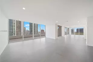 555 NE 34th St, Miami, FL 33137 - Photo 12