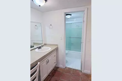 1205 Mariposa Ave #301, Coral Gables, FL 33146 - Photo 14