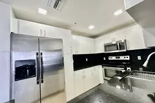185 SE 14th Terrace, Miami, FL 33131 - Photo 8