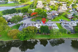10941 N Lakeview Dr, Pembroke Pines, FL 33026 - Photo 30