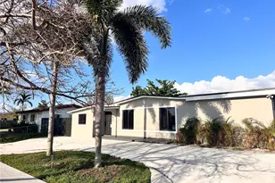 17911 NW 82nd Ave, Hialeah, FL 33015 - Photo 4