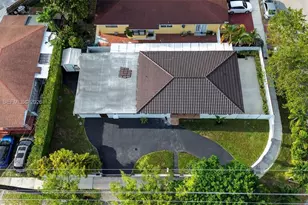2451 NW 11th St, Miami, FL 33125 - Photo 6