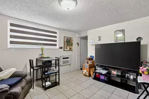 2451 NW 11th St, Miami, FL 33125 - Photo 22