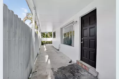 2451 NW 11th St, Miami, FL 33125 - Photo 36