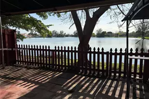 6640 W 24th Ct, Hialeah, FL 33016 - Photo 28