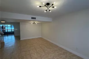 6640 W 24th Ct, Hialeah, FL 33016 - Photo 8