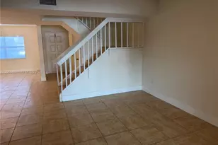 6640 W 24th Ct, Hialeah, FL 33016 - Photo 14