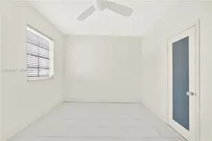 610 8th St, Miami Beach, FL 33139 - Photo 20