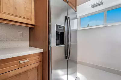 8340 Harding Ave #201, Miami Beach, FL 33141 - Photo 18