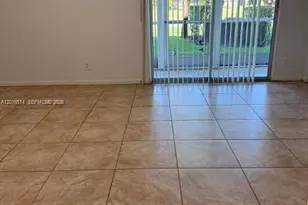 400 SW 134th Way, Pembroke Pines, FL 33027 - Photo 4