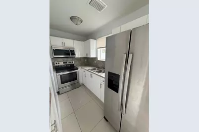 2121-2125 NW 72nd St, Miami, FL 33147 - Photo 6