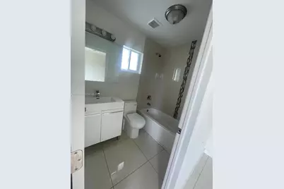 2121-2125 NW 72nd St, Miami, FL 33147 - Photo 18