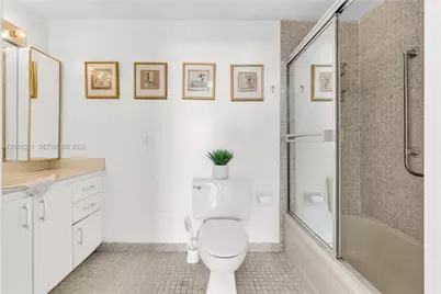 4001 Hillcrest Dr #812, Hollywood, FL 33021 - Photo 24