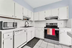 4001 Hillcrest Dr, Hollywood, FL 33021 - Photo 12