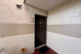 9827 Nob Hill Ct, Sunrise, FL 33351 - Photo 4