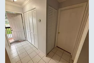 10329 NW 11th St #201, Pembroke Pines, FL 33026 - Photo 4
