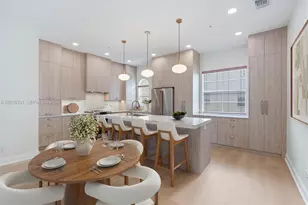 61 Via Floresta Dr, Boca Raton, FL 33487 - Photo 2