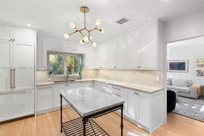 600 San Lorenzo Ave, Coral Gables, FL 33146 - Photo 6