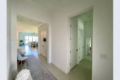 1217 SE Crosswood Way, Port Saint Lucie, FL 34984 - Photo 4